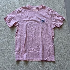 light pink, vineyard vines graphic tee